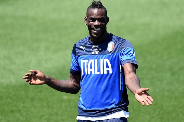 FLORENCE, ITALY - JUNE 02:  Mario Balotelli of Italy during a training session at Coverciano on June 2, 2014 in Florence, Italy.  (Photo by Claudio Villa/Getty Images)