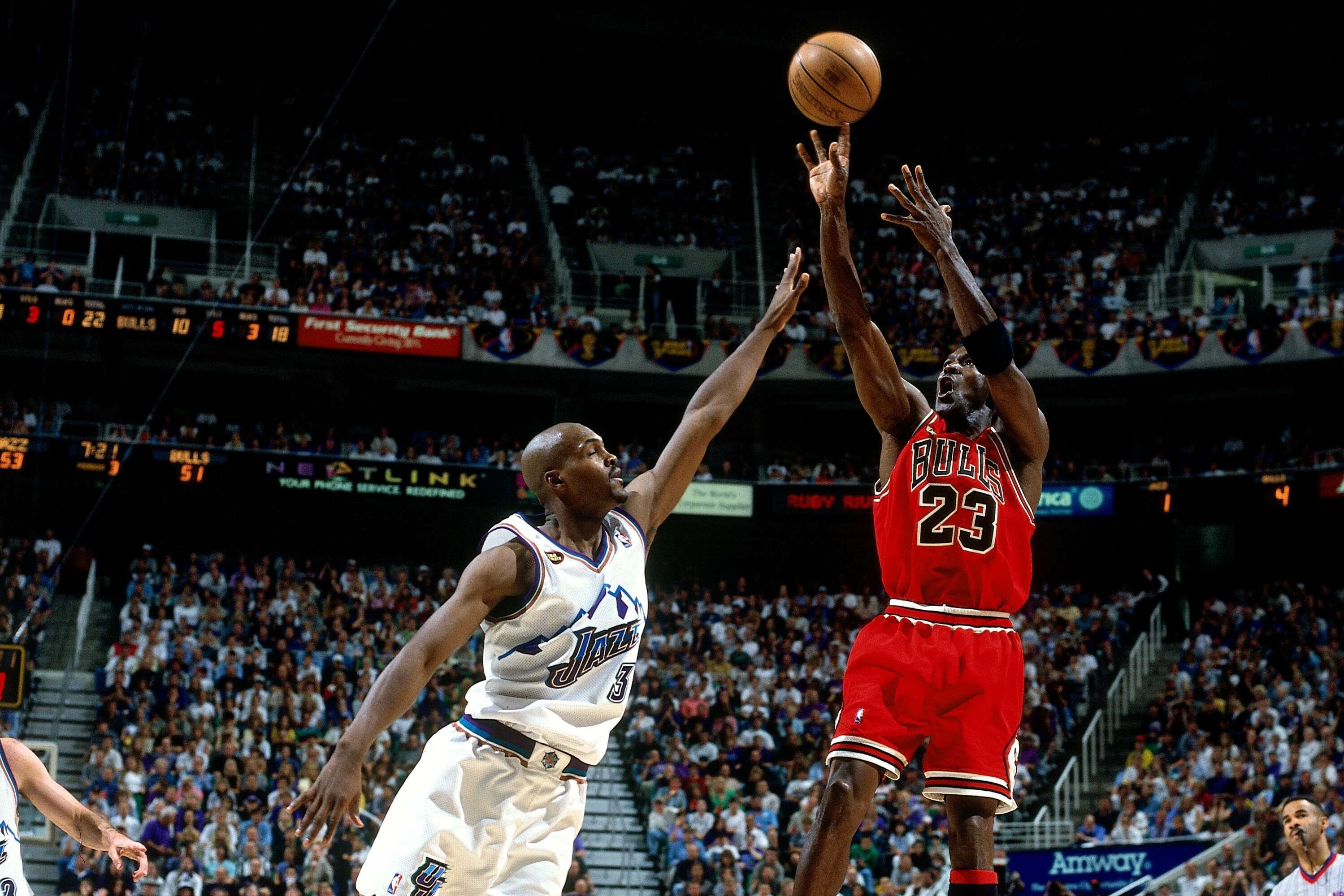 we-remember-michael-jordan-hits-game-winner-to-win-6th-title-in-1998