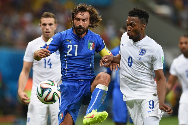 MANAUS, BRAZIL - JUNE 14: Andrea Pirlo of Italy controls the ball against Daniel Sturridge of England during the 2014 FIFA World Cup Brazil Group D match between England and Italy at Arena Amazonia on June 14, 2014 in Manaus, Brazil.  (Photo by Claudio Villa/Getty Images)