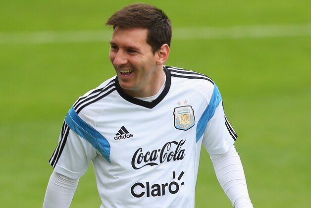 VESPAISANO, BRAZIL - JUNE 12:  Lionel Messi of Argentina during a training session on June 12, 2014 in Vespasiano, Brazil.  (Photo by Ronald Martinez/Getty Images)