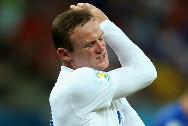 MANAUS, BRAZIL - JUNE 14:  Wayne Rooney of England reacts during the 2014 FIFA World Cup Brazil Group D match between England and Italy at Arena Amazonia on June 14, 2014 in Manaus, Brazil.  (Photo by Richard Heathcote/Getty Images)