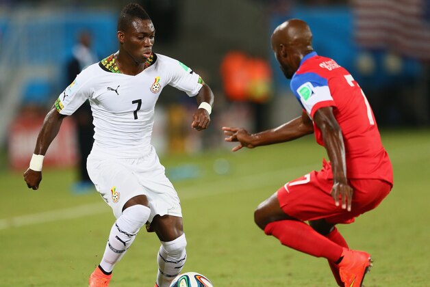 NATAL, BRAZIL - JUNE 16: Christian Atsu of Ghana controls the ball against DaMarcus Beasley of the United States during the 2014 FIFA World Cup Brazil Group G match between Ghana and the United States at Estadio das Dunas on June 16, 2014 in Natal, Brazil.  (Photo by Kevin C. Cox/Getty Images)