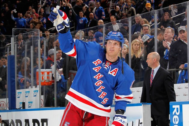 NEW YORK, NY - APRIL 17:  Brad Richards #19 of the New York Rangers salutes the crowd after being named the first star of the game against the Philadelphia Flyers in Game One of the First Round of the 2014 Stanley Cup Playoffs at Madison Square Garden on April 17, 2014 in New York City. (Photo by Scott Levy/NHLI via Getty Images)