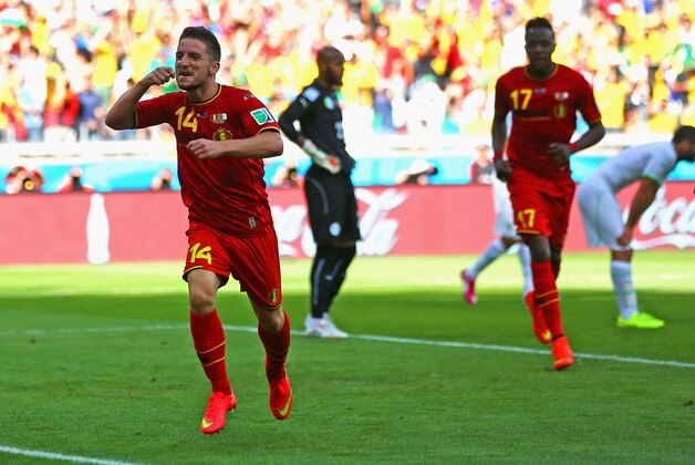 BELO HORIZONTE, BRAZIL - JUNE 17:  Dries Mertens of Belgium (L) celebrates scoring his team's second goal during the 2014 FIFA World Cup Brazil Group H match between Belgium and Algeria at Estadio Mineirao on June 17, 2014 in Belo Horizonte, Brazil.  (Photo by Jeff Gross/Getty Images)