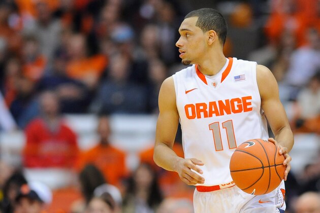 SYRACUSE, NY - DECEMBER 03: Tyler Ennis #11 of the Syracuse Orange controls the ball against the Indiana Hoosiers during the second half at the Carrier Dome on December 3, 2013 in Syracuse, New York. Syracuse defeated Indiana 69-52. (Photo by Rich Barnes/Getty Images) SYRACUSE, NY - DECEMBER 03: Tyler Ennis #11 of the Syracuse Orange controls the ball against the Indiana Hoosiers during the second half at the Carrier Dome on December 3, 2013 in Syracuse, New York. Syracuse defeated Indiana 69-52. (Photo by Rich Barnes/Getty Images)