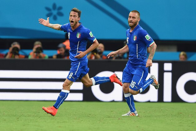 MANAUS, BRAZIL - JUNE 14:  Claudio Marchisio of Italy (L) celebrates scoring his team's first goal with Daniele De Rossi during the 2014 FIFA World Cup Brazil Group D match between England and Italy at Arena Amazonia on June 14, 2014 in Manaus, Brazil.  (Photo by Claudio Villa/Getty Images)