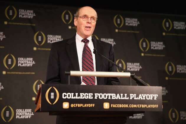 IRVING, TX - OCTOBER 16:  Bill Hancock, executive director of the College Football Playoff, announces the members of the College Football Playoff selection committee on October 16, 2013 in Irving, Texas. Condoleezza Rice, Stanford University professor and former United States Secretary of State, was chosen to serve as one of the 13 members that will select four teams to compete in the first playoff at the end of the 2014 season.  (Photo by Tom Pennington/Getty Images)