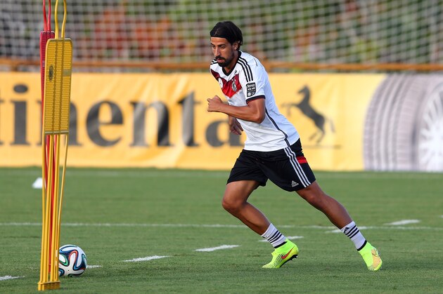 SANTO ANDRE, BRAZIL - JUNE 18: Sami Khedira of Germany runs with the ball during the German national team training at Campo Bahia on June 18, 2014 in Santo Andre, Brazil.  (Photo by Martin Rose/Getty Images)