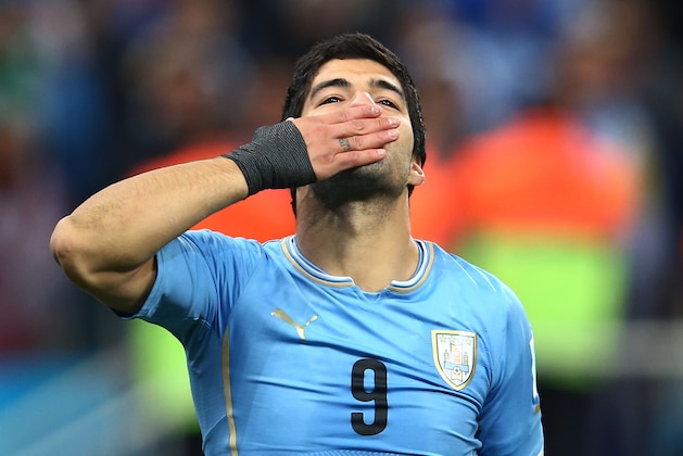 SAO PAULO, BRAZIL - JUNE 19:  Luis Suarez of Uruguay gestures during the 2014 FIFA World Cup Brazil Group D match between Uruguay and England at Arena de Sao Paulo on June 19, 2014 in Sao Paulo, Brazil.  (Photo by Julian Finney/Getty Images)