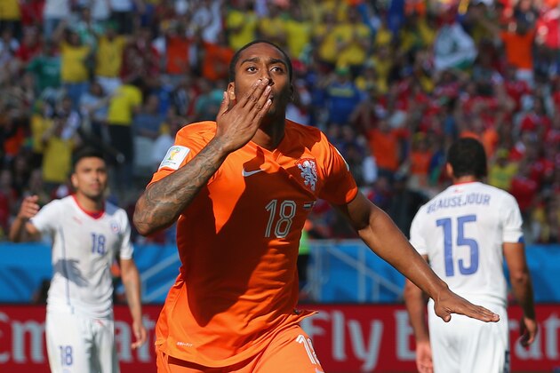 SAO PAULO, BRAZIL - JUNE 23:  Leroy Fer of the Netherlands celebrates scoring his team's first goal during the 2014 FIFA World Cup Brazil Group B match between the Netherlands and Chile at Arena de Sao Paulo on June 23, 2014 in Sao Paulo, Brazil.  (Photo by Dean Mouhtaropoulos/Getty Images)
