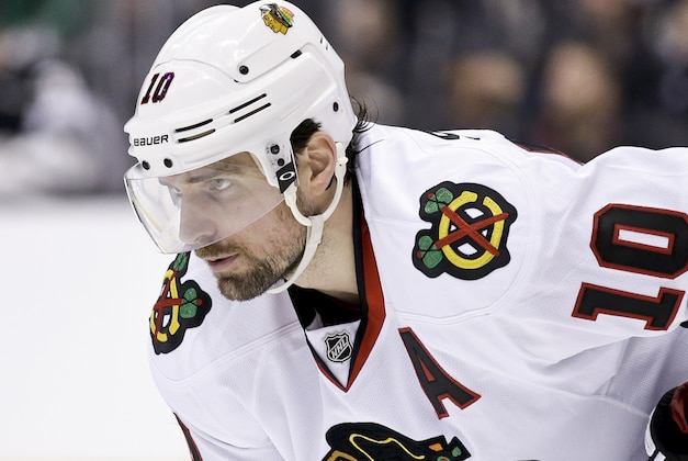 Chicago Blackhawks left wing Patrick Sharp lines up against the Los Angeles Kings during Game 6 of the Western Conference finals of the NHL hockey Stanley Cup playoffs in Los Angeles, Friday, May 30, 2014. (AP Photo/Chris Carlson)