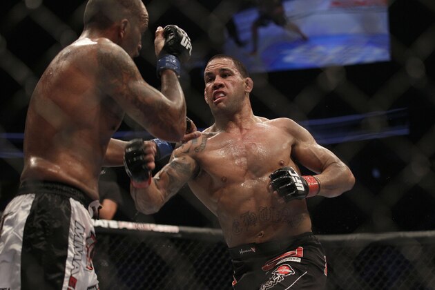 James Te Huna, from Australia, right, fights Joey Beltran during a UFC on Fuel 4 Mixed Martial Arts light heavyweight bout in San Jose, Calif., Wednesday, July 11, 2012. (AP Photo/Jeff Chiu)