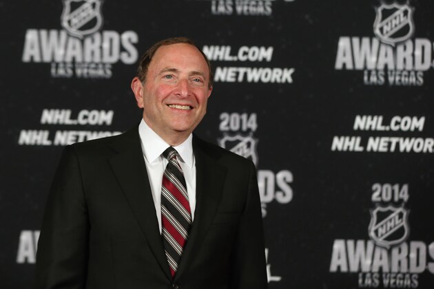 LAS VEGAS, NV - JUNE 24: Commissioner Gary Bettman arrives on the red carpet prior to the 2014 NHL Awards at Encore Las Vegas on June 24, 2014 in Las Vegas, Nevada.  (Photo by Bruce Bennett/Getty Images)