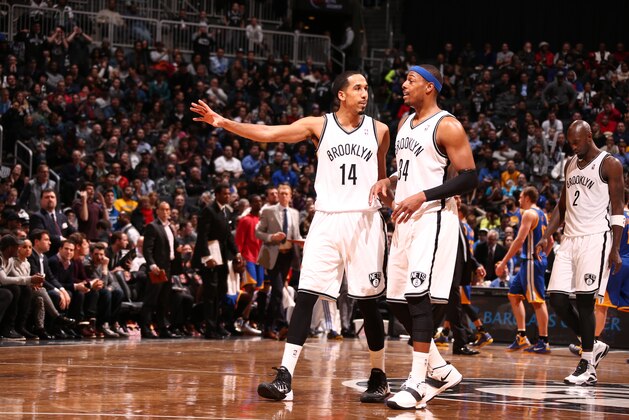 NEW YORK, NY - JANUARY 08: Shaun Livingston #14 of the Brooklyn Nets and Paul Pierce #34 of the Brooklyn Nets discuss play against the Golden State Warriors during a game at the Barclays Center on January 8, 2014 in the Brooklyn borough of New York City.  NOTE TO USER: User expressly acknowledges and agrees that, by downloading and/or using this Photograph, user is consenting to the terms and conditions of the Getty Images License Agreement. Mandatory Copyright Notice: Copyright 2014 NBAE (Photo by Nathaniel S. Butler/NBAE via Getty Images)
