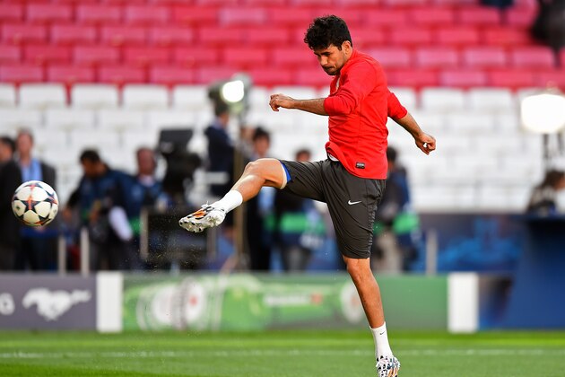 LISBON, PORTUGAL - MAY 23:  Diego Costa of Club Atletico de Madrid shoots during a Club Atletico de Madrid training session ahead of the UEFA Champions League Final against Real Madrid at Estadio da Luz on May 23, 2014 in Lisbon, Portugal.  (Photo by Laurence Griffiths/Getty Images)