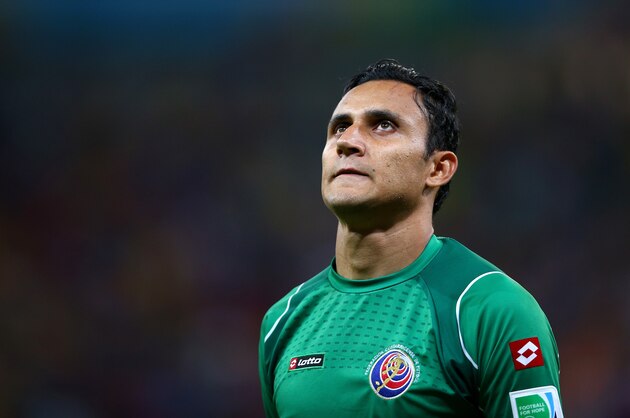 RECIFE, BRAZIL - JUNE 29: Keylor Navas of Costa Rica looks on during a penalty shootout in the 2014 FIFA World Cup Brazil Round of 16 match between Costa Rica and Greece at Arena Pernambuco on June 29, 2014 in Recife, Brazil.  (Photo by Paul Gilham/Getty Images)