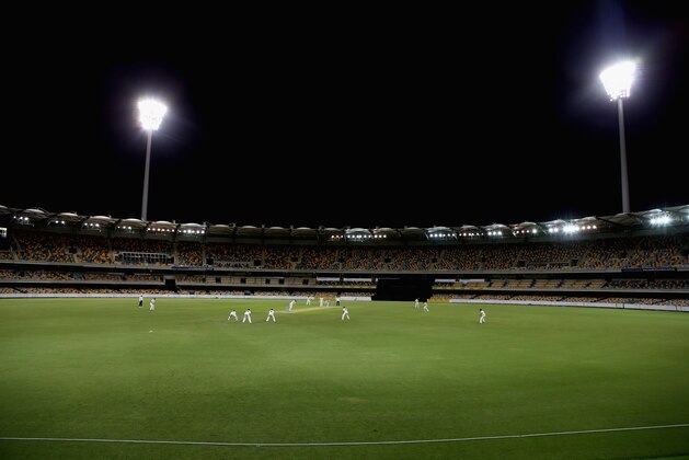 BRISBANE, AUSTRALIA - MARCH 04:  General view of play at night during day two of the Sheffield Shield match between Queensland and Western Australia at The Gabba on March 4, 2014 in Brisbane, Australia.  (Photo by Chris Hyde/Getty Images)