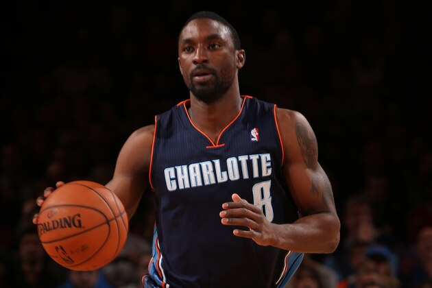 NEW YORK, NY - MARCH 29: Ben Gordon #8 of the Charlotte Bobcats moves the ball up-court against the New York Knicks on March 29, 2013 at Madison Square Garden in New York City.  NOTE TO USER: User expressly acknowledges and agrees that, by downloading and or using this photograph, User is consenting to the terms and conditions of the Getty Images License Agreement. Mandatory Copyright Notice: Copyright 2013 NBAE  (Photo by Nathaniel S. Butler/NBAE via Getty Images)