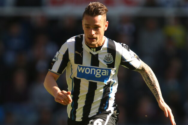 NEWCASTLE-UPON-TYNE, ENGLAND - APRIL 19: Mathieu Debuchy of Newcastle United during the Barclays Premier League fixture between Newcastle United and Swansea City at St. James Park on April 19, 2014 in Newcastle-upon-Tyne, England. (Photo by Dave Thompson/Getty Images) NEWCASTLE-UPON-TYNE, ENGLAND - APRIL 19: Mathieu Debuchy of Newcastle United during the Barclays Premier League fixture between Newcastle United and Swansea City at St. James Park on April 19, 2014 in Newcastle-upon-Tyne, England. (Photo by Dave Thompson/Getty Images)