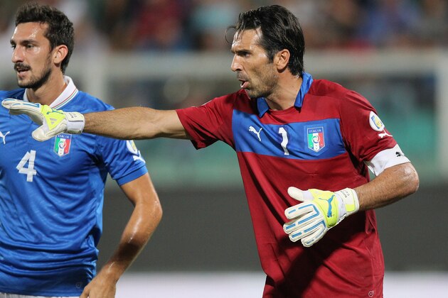 PALERMO, ITALY - SEPTEMBER 06:  Gianluigi Buffon of Italy during the FIFA 2014 World Cup Qualifier group B match between Italy and Bulgaria at Renzo Barbera Stadium on September 6, 2013 in Palermo, Italy.  (Photo by Maurizio Lagana/Getty Images)