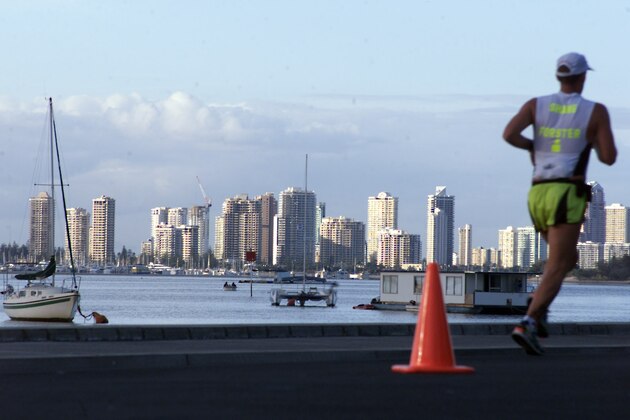 24 June 2001:  General view of the Gold Coast during the Gold Coast Marathon, Australia. DIGITAL IMAGE.  Mandatory Credit: Jonathan Wood/ALLSPORT