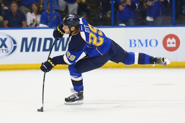 ST. LOUIS, MO - APRIL 19: Steve Ott #29 of the St. Louis Blues takes a shot on goal against the Chicago Blackhawks in Game Two of the First Round of the 2014 Stanley Cup Playoffs at the Scottrade Center on April 19, 2014 in St. Louis, Missouri.  (Photo by Dilip Vishwanat/Getty Images)