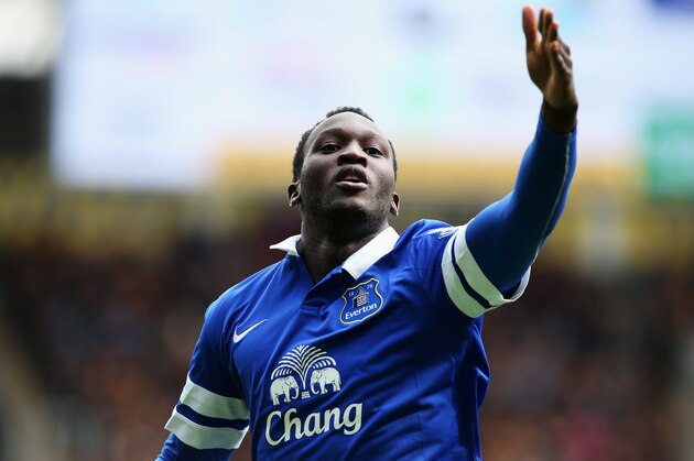 HULL, ENGLAND - MAY 11:  Romelu Lukaku of Everton celebrates his goal during the Barclays Premier League match between Hull City and Everton at KC Stadium on May 11, 2014 in Hull, England.  (Photo by Jan Kruger/Getty Images)