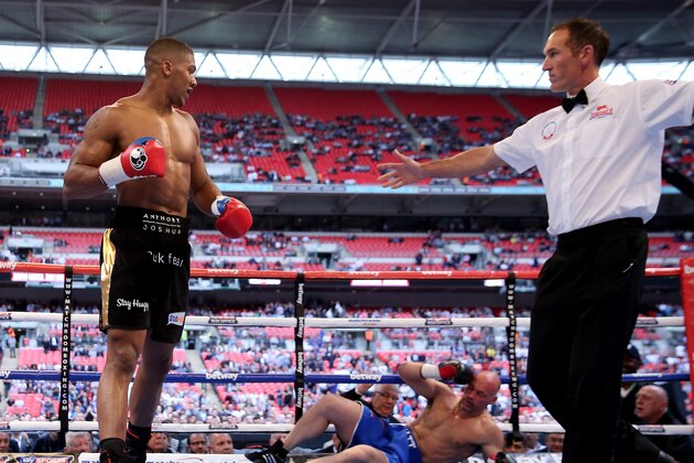 LONDON, ENGLAND - MAY 31:  Anthony Joshua in action with Matt Legg during their Heavyweight bout at Wembley Stadium on May 31, 2014 in London, England.  (Photo by Scott Heavey/Getty Images)