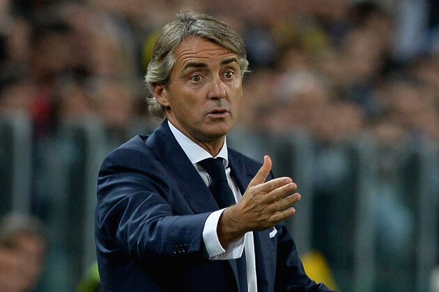 TURIN, ITALY - OCTOBER 02:  Galatasaray AS coach Roberto Mancini reacts during UEFA Champions League Group B match between Juventus and Galatasaray AS at Juventus Arena on October 2, 2013 in Turin, Italy.  (Photo by Claudio Villa/Getty Images)