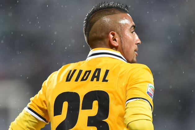 SASSUOLO, ITALY - APRIL 28:  Arturo Vidal of Juventus during the Serie A match between US Sassuolo Calcio and Juventus at Mapei Stadium on April 28, 2014 in Sassuolo, Italy.  (Photo by Giuseppe Bellini/Getty Images)