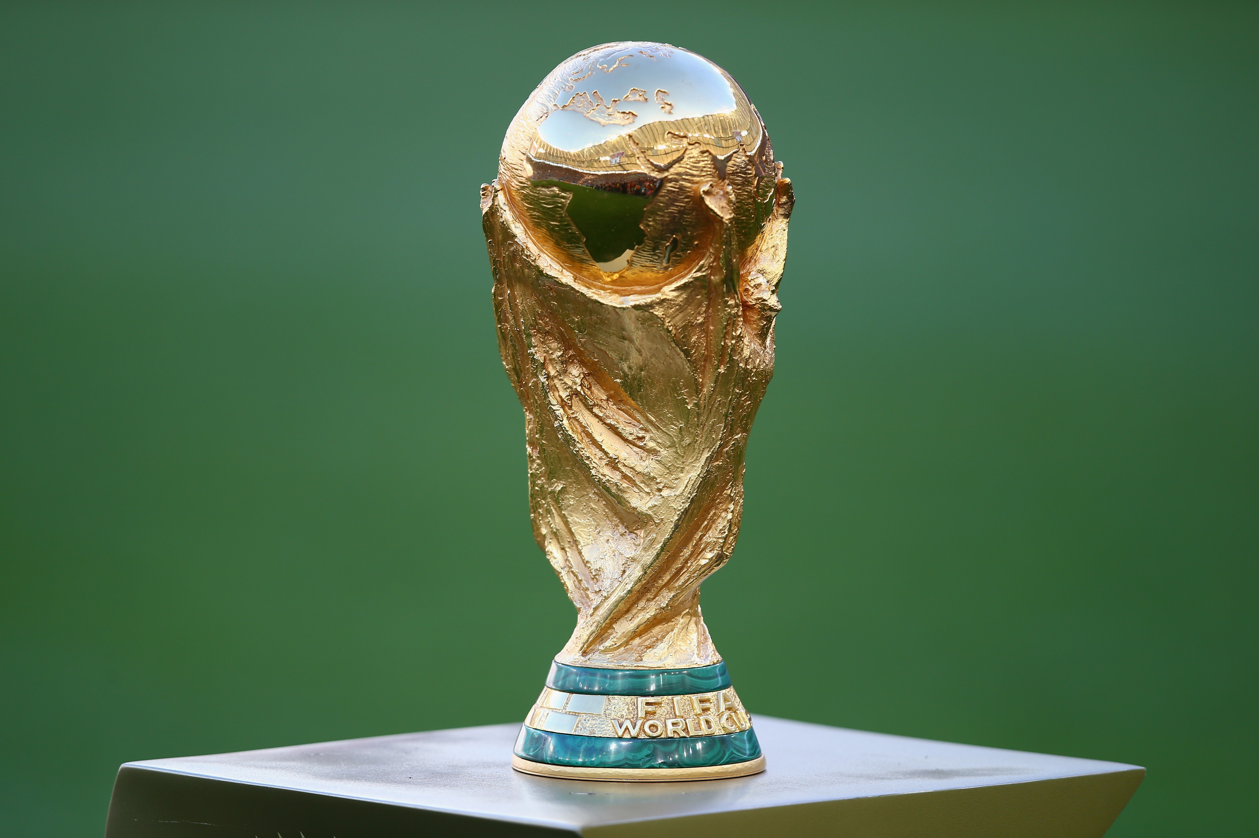 World Cup 2014 Trophy Weight, FIFA Prize History, Gold Carat