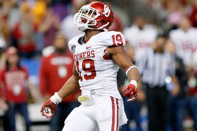 NEW ORLEANS, LA - JANUARY 02:  Eric Striker #19 of the Oklahoma Sooners reacts after sacking AJ McCarron #10 of the Alabama Crimson Tide during the Allstate Sugar Bowl at the Mercedes-Benz Superdome on January 2, 2014 in New Orleans, Louisiana.  (Photo by Kevin C. Cox/Getty Images)