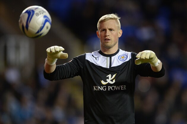 READING, ENGLAND - APRIL 14: Kasper Schmeichel of Leicester looks on during the Sky Bet Championship match between Reading and Leicester City at the Madejski Stadium on April 14, 2014 in Reading, England.  (Photo by Michael Regan/Getty Images)