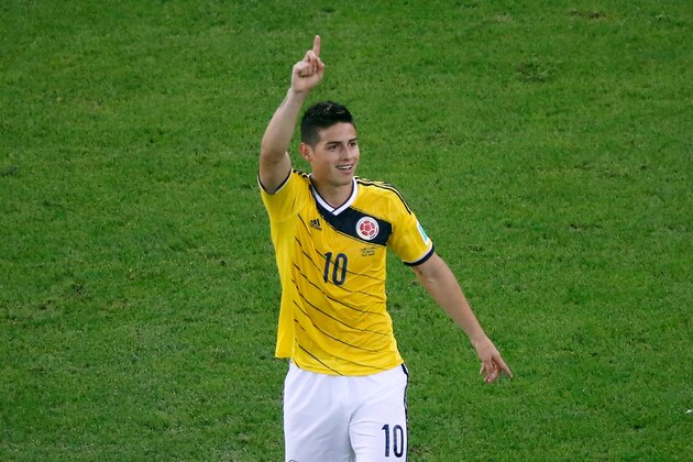 RIO DE JANEIRO, BRAZIL - JUNE 28:  James Rodriguez of Colombia celebrates scoring his team's first goal during the 2014 FIFA World Cup Brazil round of 16 match between Colombia and Uruguay at Maracana on June 28, 2014 in Rio de Janeiro, Brazil.  (Photo by Fabrizio Bensch - Pool/Getty Images)