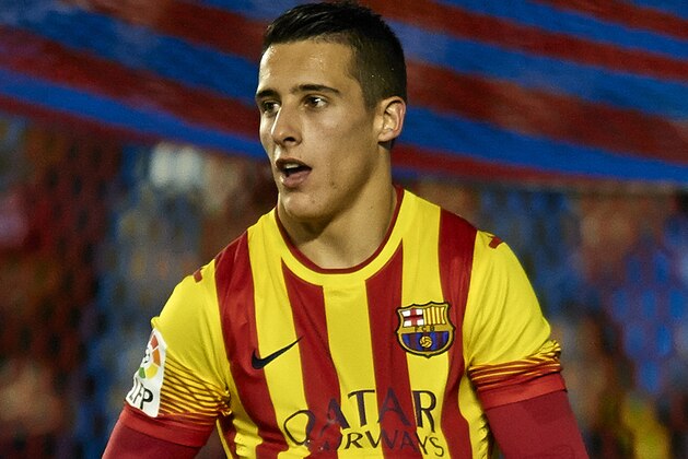 VALENCIA, SPAIN - JANUARY 22:  Cristian Tello of Barcelona celebrates after scoring during the Copa del Rey Quarter Final First Leg match between Levante UD and FC Barcelona at Ciutat de Valencia on January 22, 2014 in Valencia, Spain.  (Photo by Manuel Queimadelos Alonso/Getty Images)