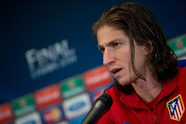 MADRID, SPAIN - MAY 19:  Player Filipe Luis of Atletico de Madrid attends questions from the media at Club Atletico de Madrid press conference during the Media Day prior to UEFA Champions League Final between Club Atletico de Madrid and Real Madrid CF at Vicente Calderon stadium on May 19, 2014 in Madrid, Spain.  (Photo by Gonzalo Arroyo Moreno/Getty Images)
