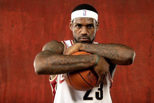 INDEPENDENCE, OH - OCTOBER 3: LeBron James #23 of the Cleveland Cavaliers poses for a portrait during 2009 NBA Media Day on October 3, 2009 at the Cleveland Clinic Courts in Independence, Ohio. NOTE TO USER: User expressly acknowledges and agrees that, by downloading and/or using this photograph, user is consenting to the terms and conditions of the Getty Images License Agreement. Mandatory Copyright Notice: Copyright 2008 NBAE (Photo by Chris Covatta/NBAE via Getty Images)