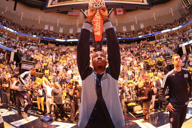 MEMPHIS, TN - MAY 3: Ed Davis #32 of the Memphis Grizzlies warms up against the Oklahoma City Thunder before Game Six of the Western Conference Quarterfinals during the 2014 NBA Playoffs on May 3, 2014 at FedExForum in Memphis, Tennessee. NOTE TO USER: User expressly acknowledges and agrees that, by downloading and or using this photograph, User is consenting to the terms and conditions of the Getty Images License Agreement. Mandatory Copyright Notice: Copyright 2014 NBAE (Photo by Joe Murphy/NBAE via Getty Images)