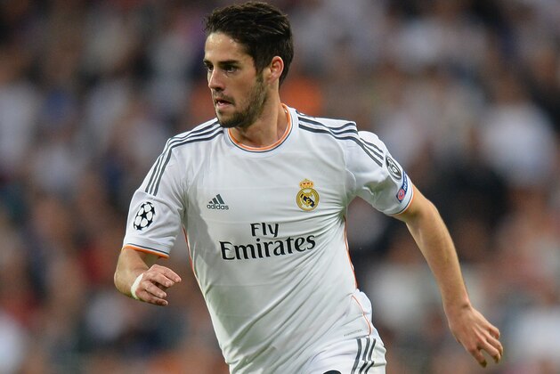 MADRID, SPAIN - APRIL 23:  Isco of Real Madrid in action during the UEFA Champions League semi-final first leg match between Real Madrid and FC Bayern Muenchen at the Estadio Santiago Bernabeu on April 23, 2014 in Madrid, Spain.  (Photo by Mike Hewitt/Getty Images)