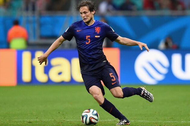 SALVADOR, BRAZIL - JUNE 13: Daley Blind of the Netherlands controls the ball during the 2014 FIFA World Cup Brazil Group B match between Spain and Netherlands at Arena Fonte Nova on June 13, 2014 in Salvador, Brazil. (Photo by David Ramos/Getty Images) SALVADOR, BRAZIL - JUNE 13: Daley Blind of the Netherlands controls the ball during the 2014 FIFA World Cup Brazil Group B match between Spain and Netherlands at Arena Fonte Nova on June 13, 2014 in Salvador, Brazil. (Photo by David Ramos/Getty Images)