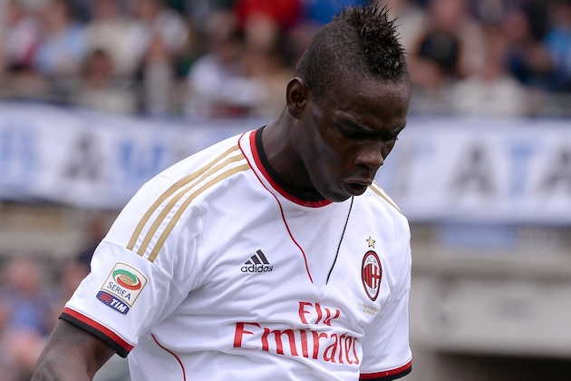 BERGAMO, ITALY - MAY 11:  Mario Balotelli of AC Milan shows his dejection during the Serie A match between Atalanta BC and AC Milan at Stadio Atleti Azzurri d'Italia on May 11, 2014 in Bergamo, Italy.  (Photo by Claudio Villa/Getty Images)