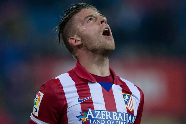 MADRID, SPAIN - DECEMBER 18: Toby Alderweireld of Atletico de Madrid celebrates scoring their second goal during the Copa del Rey Round of 32 second leg match between Club Atletico de Madrid and Sant Andreu at Vivente Calderon Stadium on December 18, 2013 in Madrid, Spain.  (Photo by Gonzalo Arroyo Moreno/Getty Images)