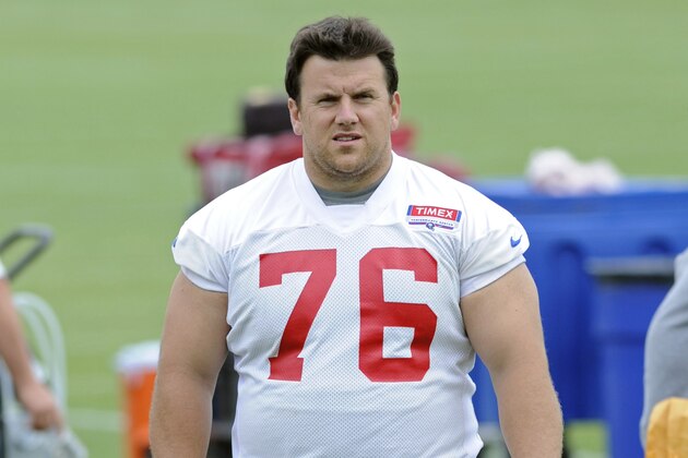 New York Giants guard Chris Snee during NFL football practice Thursday, June 6, 2013, in East Rutherford, N.J. (AP Photo/Bill Kostroun) New York Giants guard Chris Snee during NFL football practice Thursday, June 6, 2013, in East Rutherford, N.J. (AP Photo/Bill Kostroun)