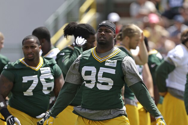 Green Bay Packers Datone Jones during an NFL football mini camp practice Tuesday, June. 17, 2014, in Green Bay, Wis. (AP Photo/Mike Roemer) Green Bay Packers Datone Jones during an NFL football mini camp practice Tuesday, June. 17, 2014, in Green Bay, Wis. (AP Photo/Mike Roemer)