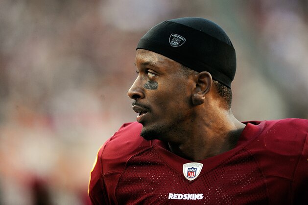 LANDOVER, MD - DECEMBER 04:   Fred Davis #83 of the Washington Redskins watches a play during a game against the New York Jets at FedExField on December 4, 2011 in Landover, Maryland.  (Photo by Patrick McDermott/Getty Images)