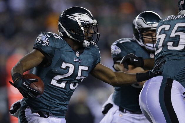 Philadelphia Eagles' LeSean McCoy is seen during the first half of an NFL wild-card playoff football game against the New Orleans Saints, Saturday, Jan. 4, 2014, in Philadelphia. (AP Photo/Michael Perez)
