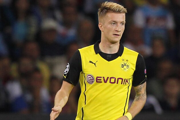 NAPLES, ITALY - SEPTEMBER 18:  Marco Reus of Borussia Dortmund in action during the Uefa Champions League Group F match between Napoli and Borussia Dortmund at Stadio San Paolo on September 18, 2013 in Naples, Italy.  (Photo by Paolo Bruno/Getty Images)