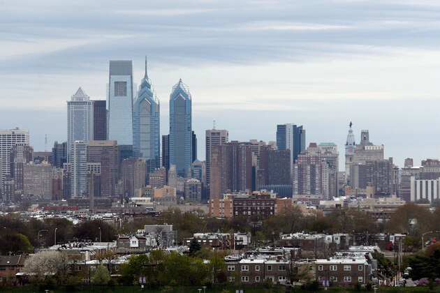 PHILADELPHIA, PA - APRIL 25: A general view of the Philadelphia city skyline prior to the game between the Philadelphia Flyers and the New York Rangers in Game Four of the First Round of the 2014 NHL Stanley Cup Playoffs at the Wells Fargo Center on April 25, 2014 in Philadelphia, Pennsylvania.  (Photo by Bruce Bennett/Getty Images)