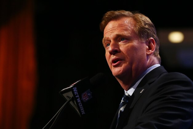 NEW YORK, NY - MAY 08:  NFL Commissioner Roger Goodell speaks during the first round of the 2014 NFL Draft at Radio City Music Hall on May 8, 2014 in New York City.  (Photo by Elsa/Getty Images)