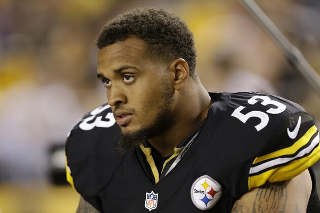 Pittsburgh Steelers center Maurkice Pouncey (53) sits on the sidelines during the fourth quarter of an NFL preseason football game against the New York Giants in Pittsburgh, Saturday, Aug. 10, 2013. The Giants won 18-13. (AP Photo/Gene J. Puskar)